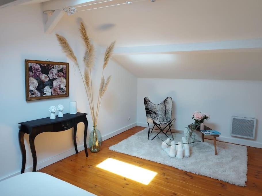 Appartement Proche Aeroport & Indret بوغينايس المظهر الخارجي الصورة