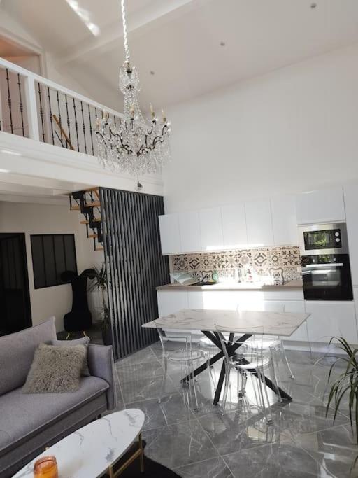 Appartement Proche Aeroport & Indret بوغينايس المظهر الخارجي الصورة