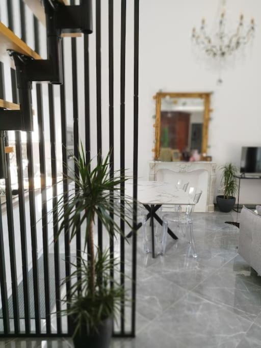 Appartement Proche Aeroport & Indret بوغينايس المظهر الخارجي الصورة